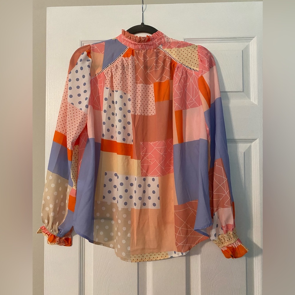 Patterned top, size small - Picture 2 of 2